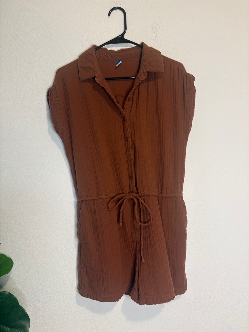 Old navy medium rust Brown Short-Sleeve Button Romper with Tie Waist (Women's)